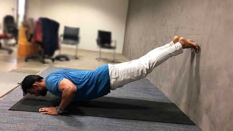 Tone your body with wall workout- Easy to perform exercises