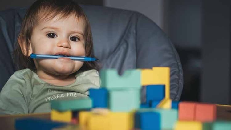 What To Do If Your Baby Accidently Swallows An Object?