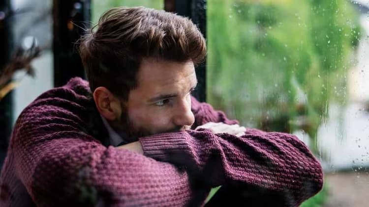 “I Miss My Ex, What Should I Do?” – A Complete Guide