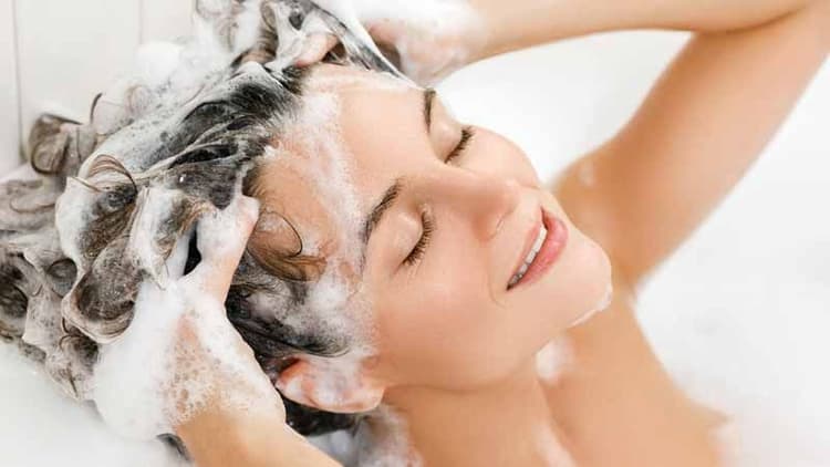 To Wash Or Not To Wash Hair Frequently? The Great Dilemma