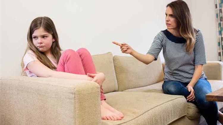 5 Signs That Strict Parents Have Actually Turned Into Toxic Parents