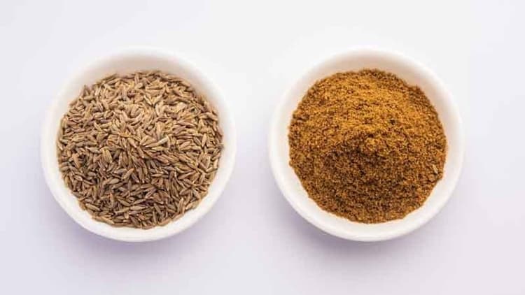 Saunf Vs Ajwain Water: Which One Works Better For Digestion?