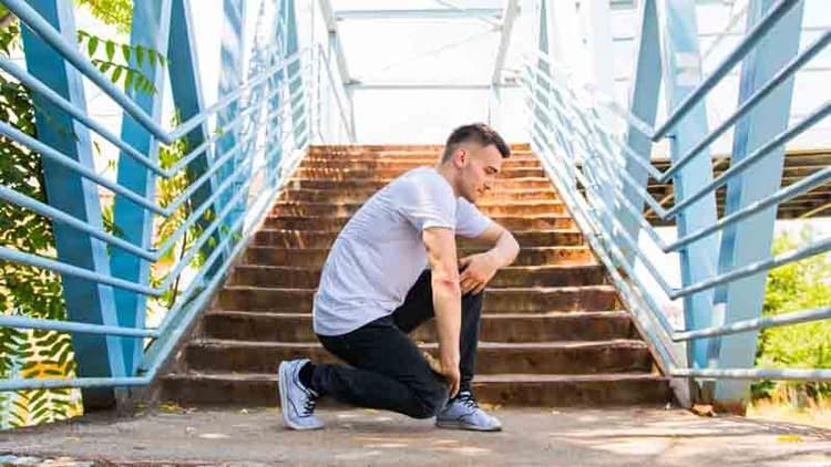 Hip Pain While Walking Or Using Stairs? Don’t Ignore These Warning Signs