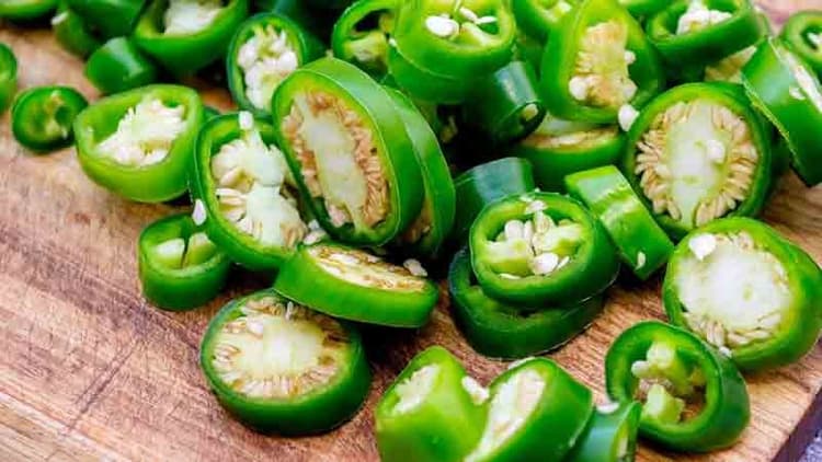The Effects Of Eating Green Chillies With Your Meals Every Day